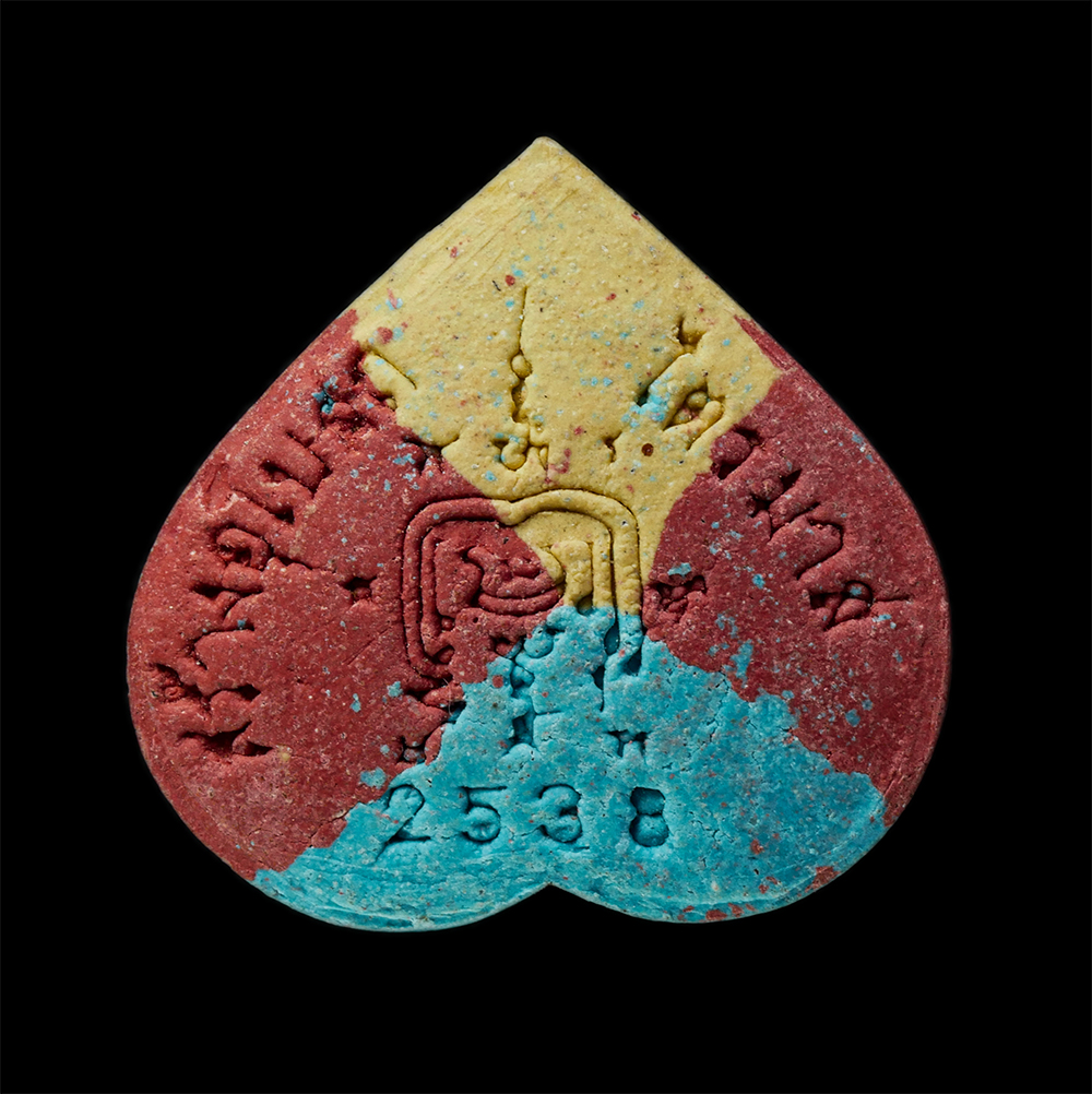 12De 24 (139)p.jpg - พระผงพิมพ์ใบโพธิ์ (รูปหัวใจ) หลวงพ่อรวย ปาสาทิโก วัดตะโก อ.ภาชี จ.อยุธยา เนื้อผงพุทธคุณ ผวง่านสามสี รุ่นสร้างอุโบสถ ปลุกเสกไตรมาส ปี2538 | https://kamulet.in.th